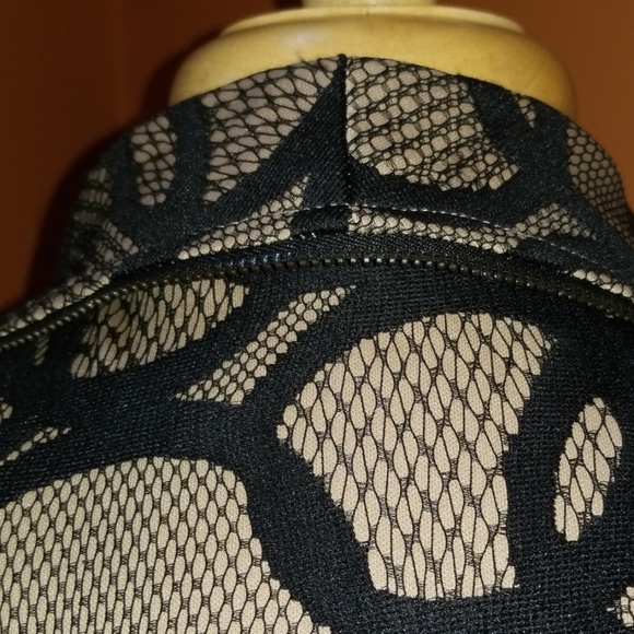 Dress - Picture 5 of 6